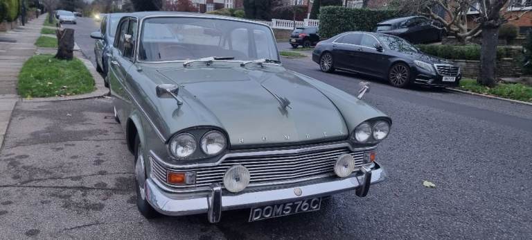 A CLASSIC 1965 HUMBER SUPER SNIPE LUXURIOUS CLASSIC CAR