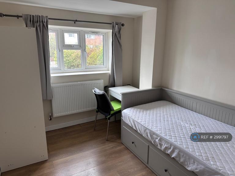 Studio flat in Earley, Earley, Reading, RG6 (#2991797)