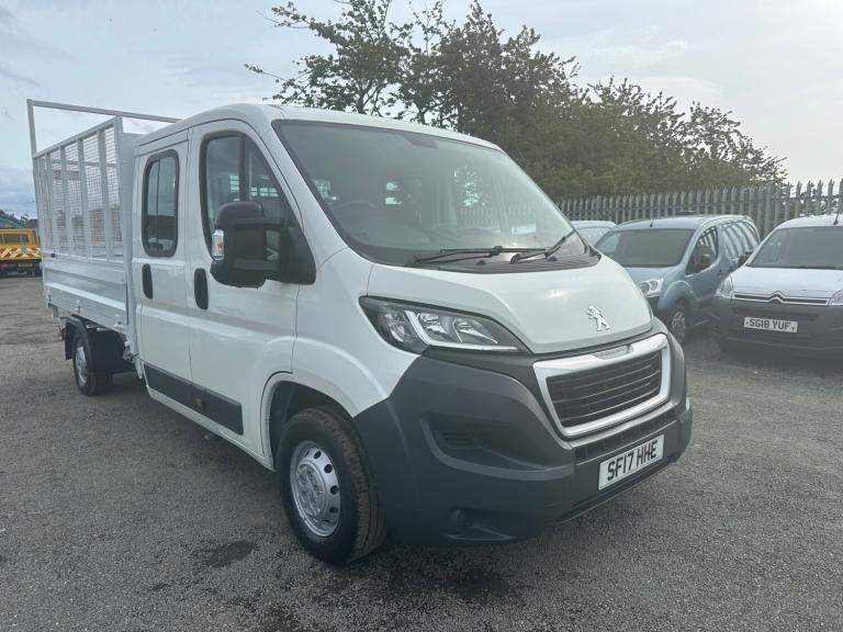 2017 Peugeot Boxer 2.0 BlueHDi Crew Cab Chassis 130ps 335 l3h1 lwb CAGED TIPPER CHASSIS CAB Diese...