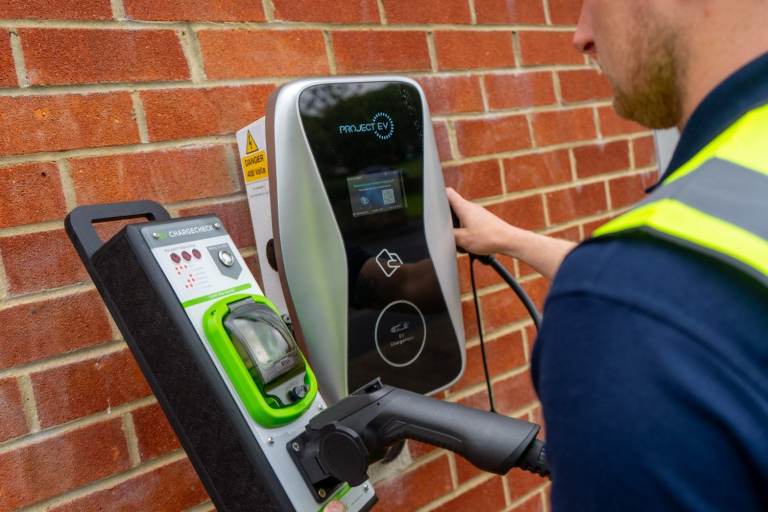 Ev charger 3kw and 7kw 32amp supply and fit 