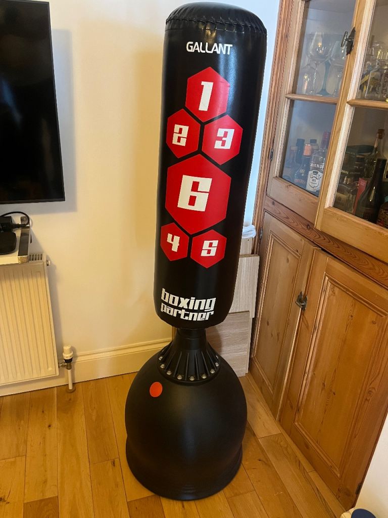 GALLANT 5.5FT FREE STANDING BOXING HEAVY PUNCH BAG