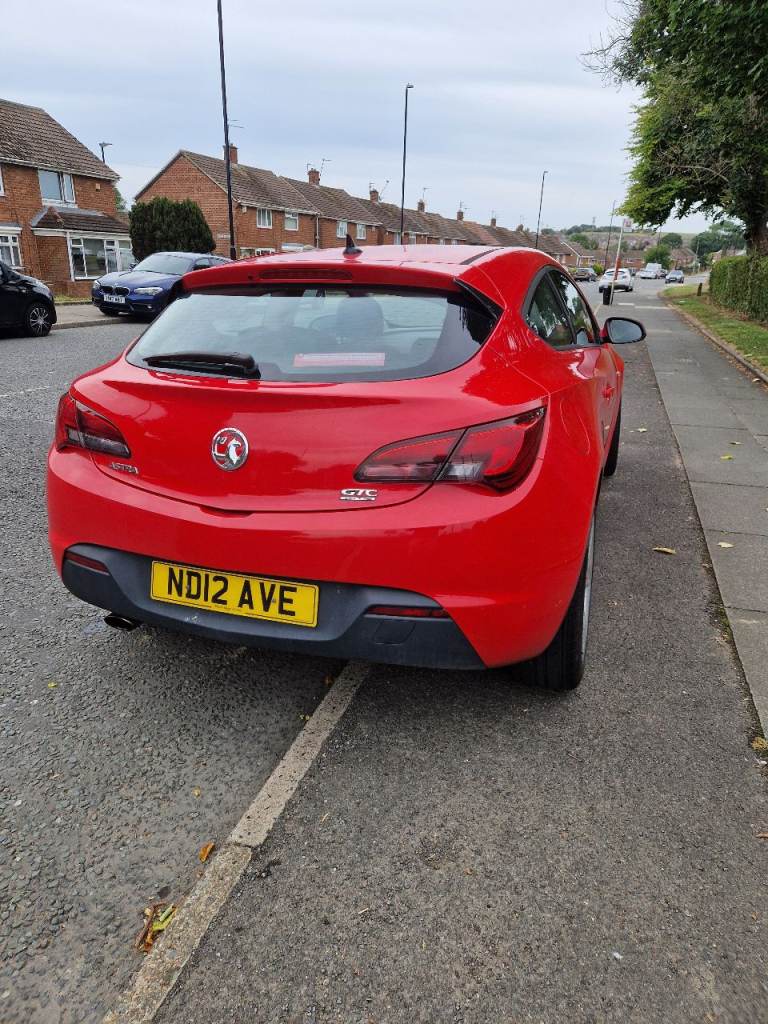 Vauxhall, ASTRA GTC, Hatchback, 2012, Manual, 1364 (cc), 3 doors