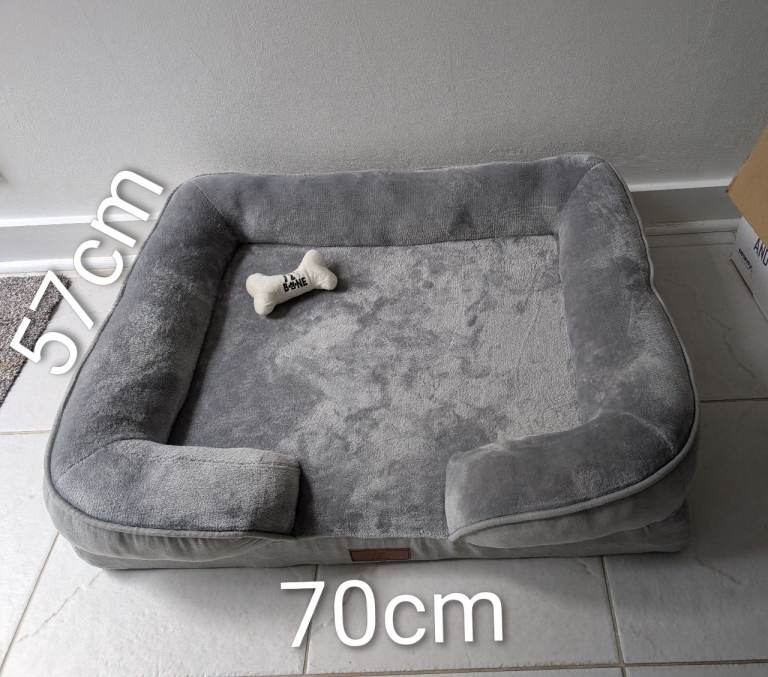 Dog bed only used for Month