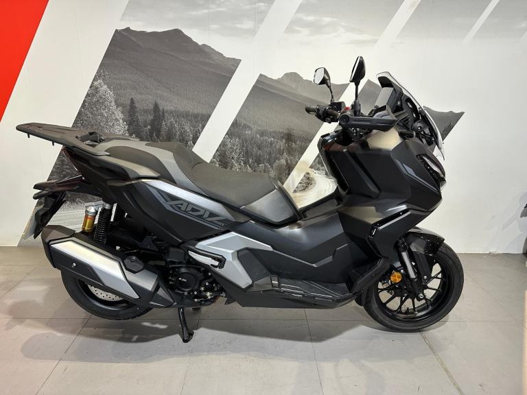 Honda ADV 350 2025 with only 1397 miles 