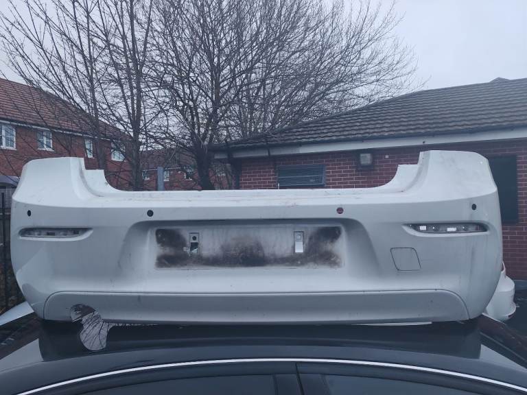 Bmw f20 lci rear bumper white 