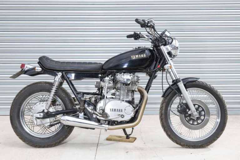 2019 Yamaha XS650 PETROL Manual