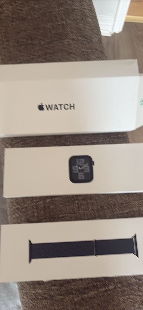Apple Watch Series 6 44mm GPS + Cellular - Black, As Good As New