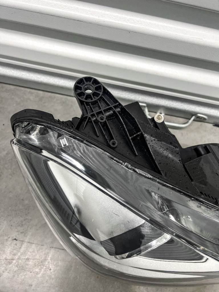 Genuine Mercedes-Benz C CLASS W204 11-15 Headlight Right Driver Side