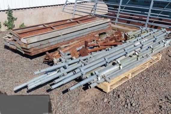 Wanted scaffolding 8ft x 4ft bay Diy building scaffold