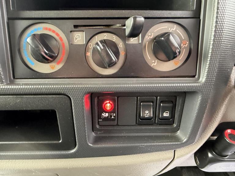 2015 Nissan Cabstar 35.14 dCi Chassis Cab CHASSIS CAB DIESEL Manual