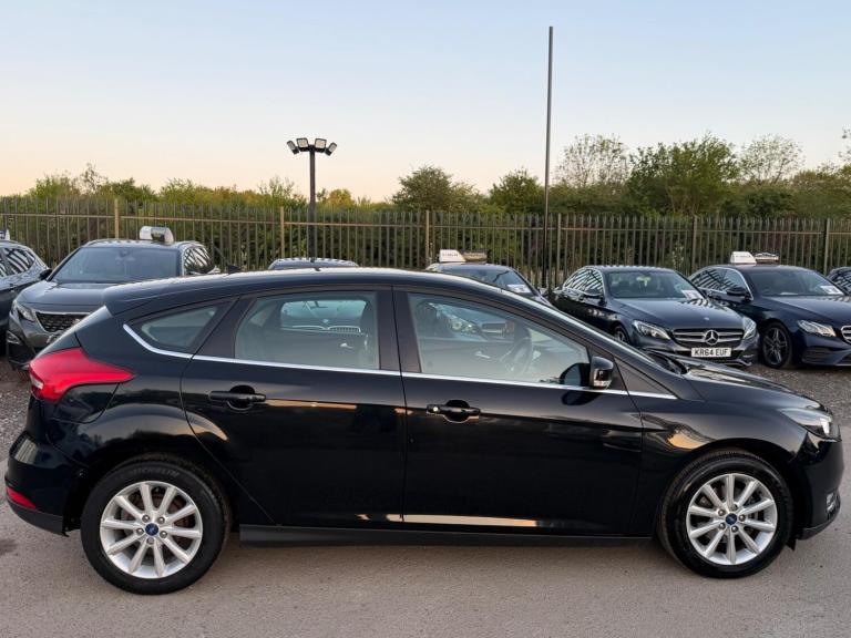 2016 Ford Focus 1.6 125 Titanium 5dr Powershift HATCHBACK PETROL Automatic