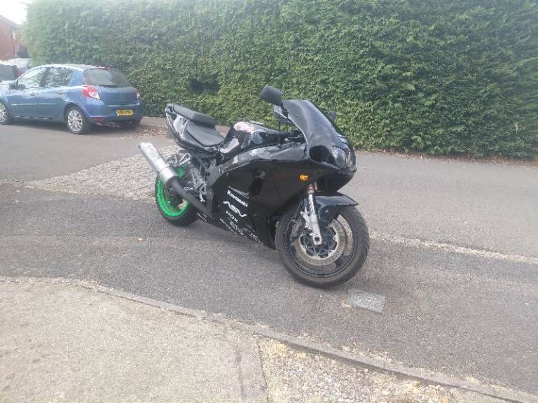 Kawasaki zx7r
