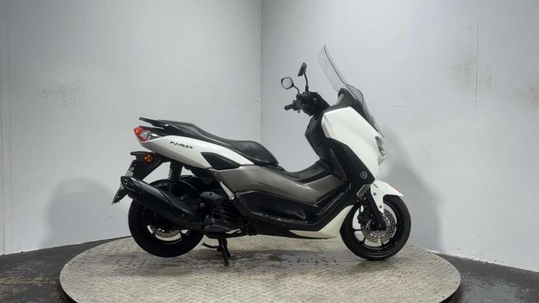 Yamaha Nmax 125 ABS 2024 12K VERY CLEAN 125CC LEARNER SCOOTER MOT 2027