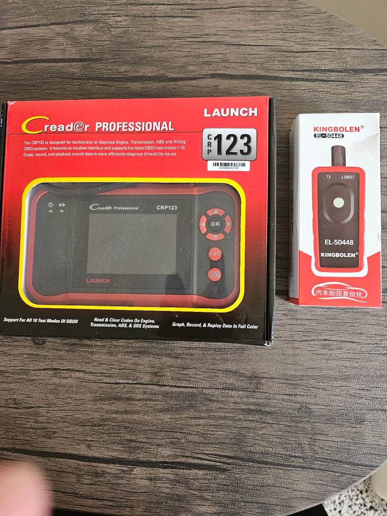 OBD11 CAR DIANOSTIC TOOL WOTH TYRE PRESSURE CHECKER