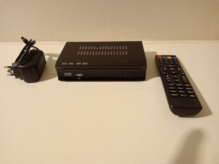 Satellite receiver -digital video broadcasting_DV3 S2