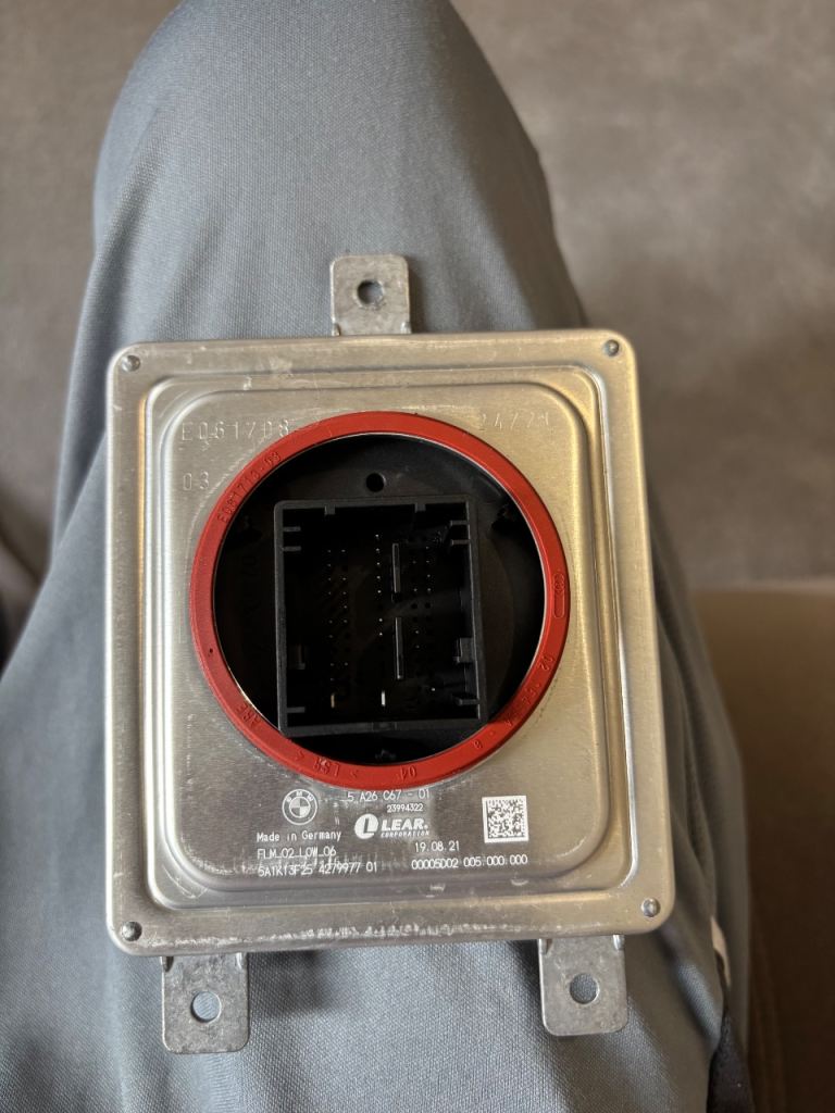 BMW G30 5 Series OEM LED Headlight Control Module – Lear FLM_02_LOW_06