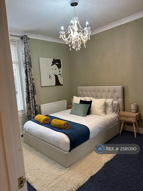 1 bedroom flat in Walmer, Deal, CT14 (1 bed) (#2581390)