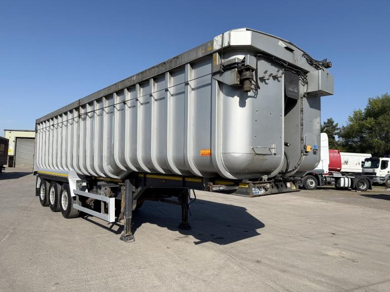 2014 WILCOX TIPPING TRAILER 