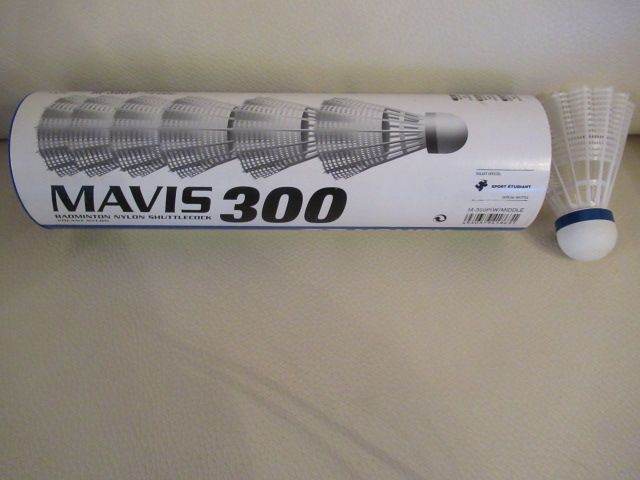 image for Yonex shuttlecocks (blue band - medium fast)