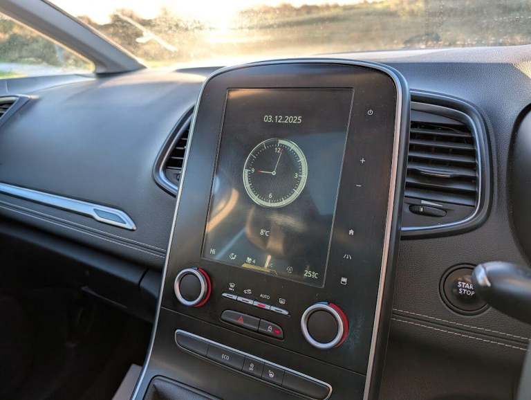 2016 Renault Scenic 1.6 dCi Dynamique S Nav 5dr MPV DIESEL Manual