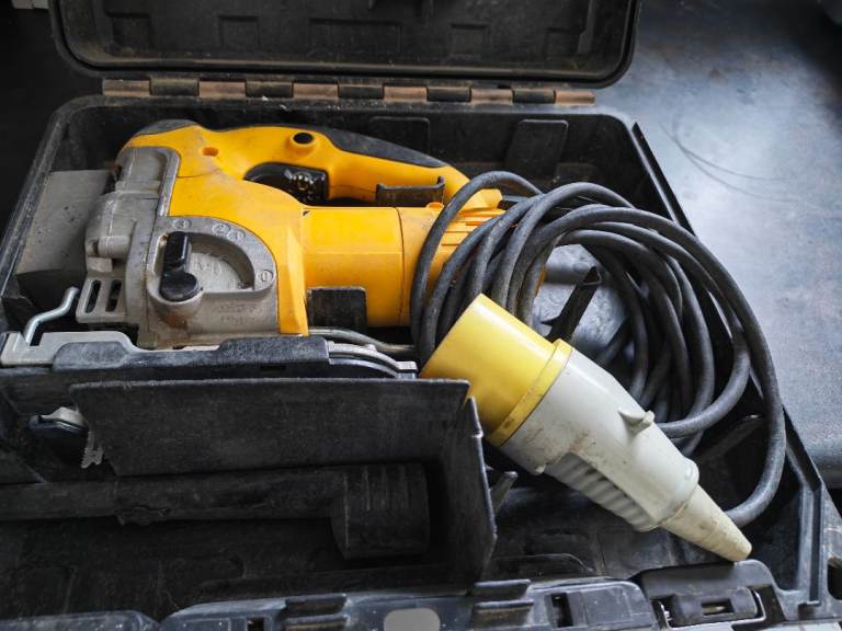 DeWalt jigsaw and extension lead 