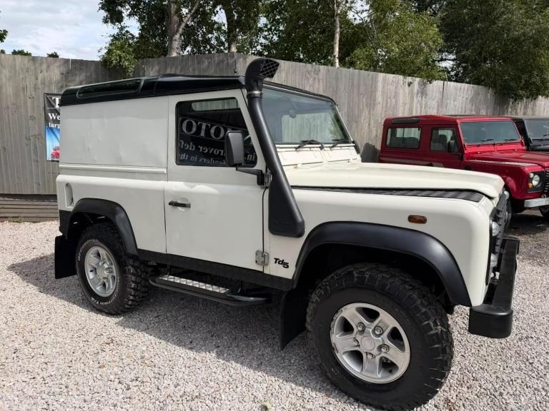 2000 Land Rover Defender Hard Top Td5 PANEL VAN DIESEL Manual