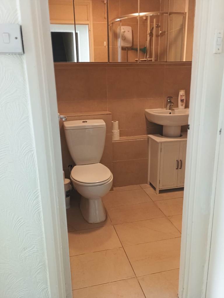 CHEAP ROOMS BATTERSEA!