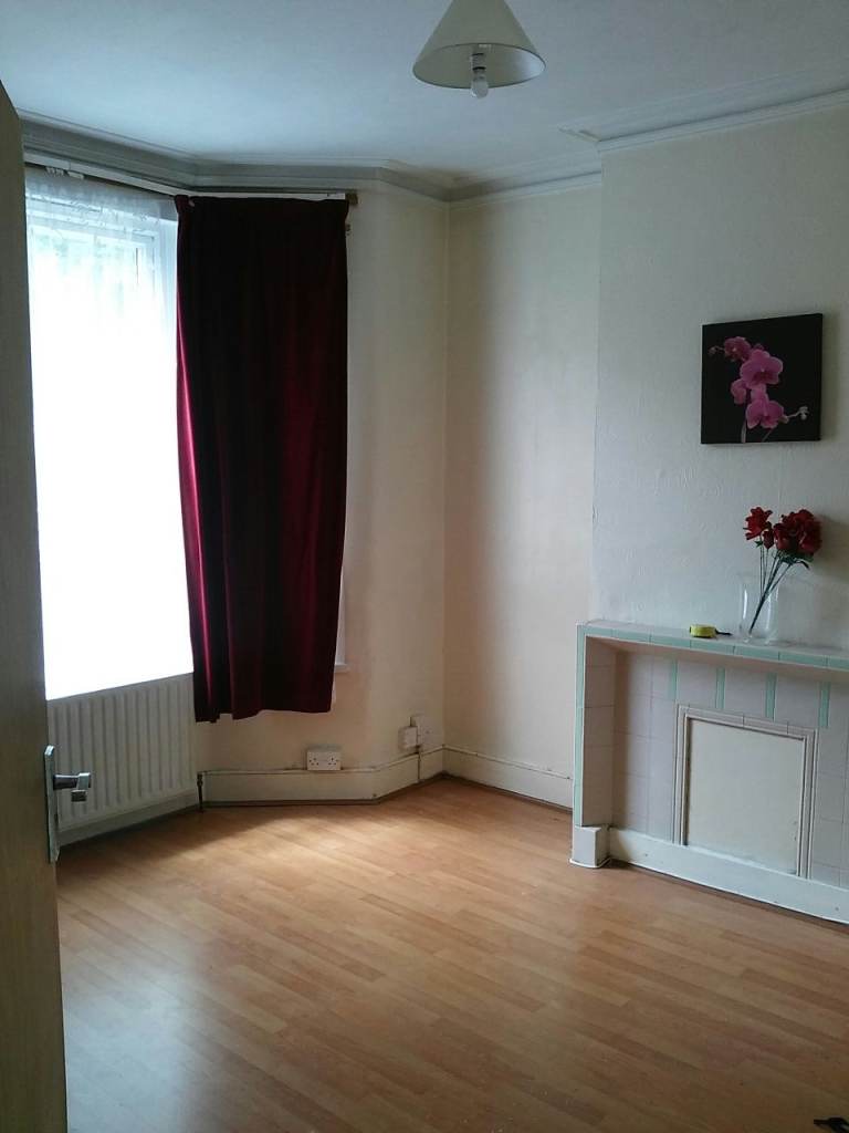 2 Bedroom House To Let in Walthamstow