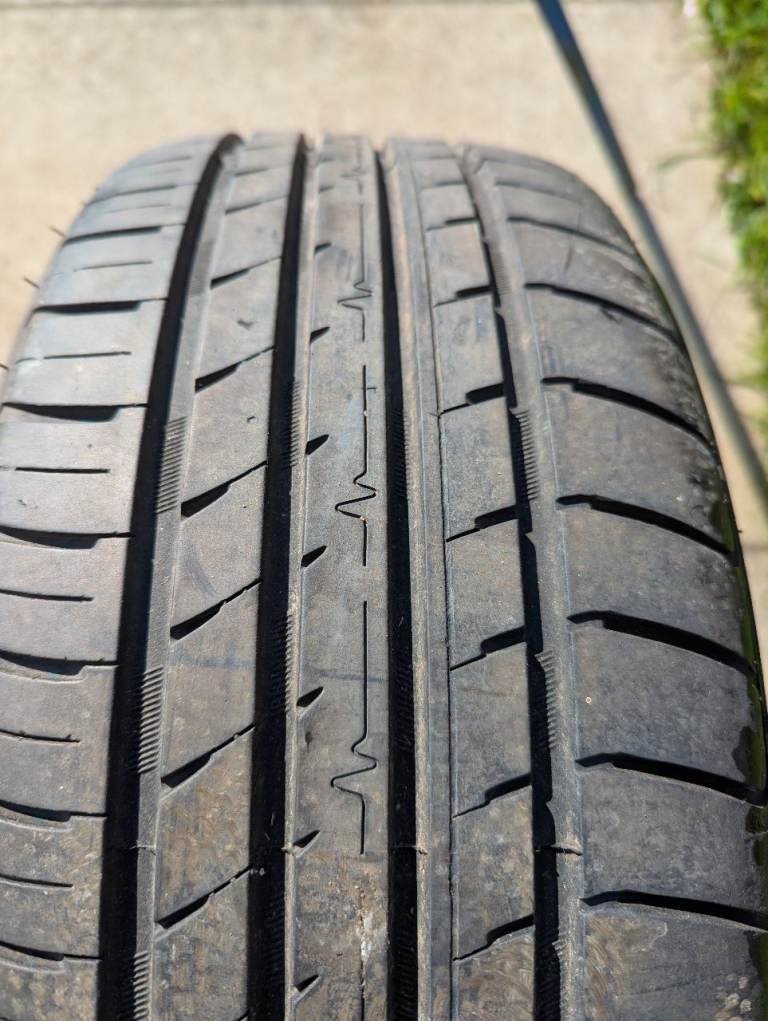 Low Profile Tyre for sale