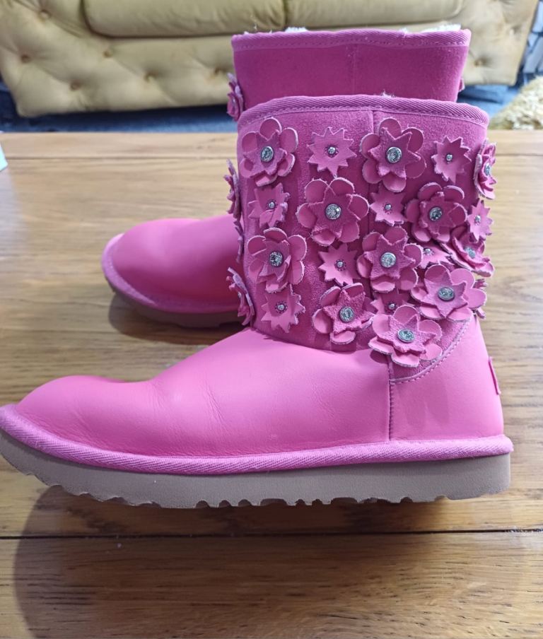 UGG boots size 3 