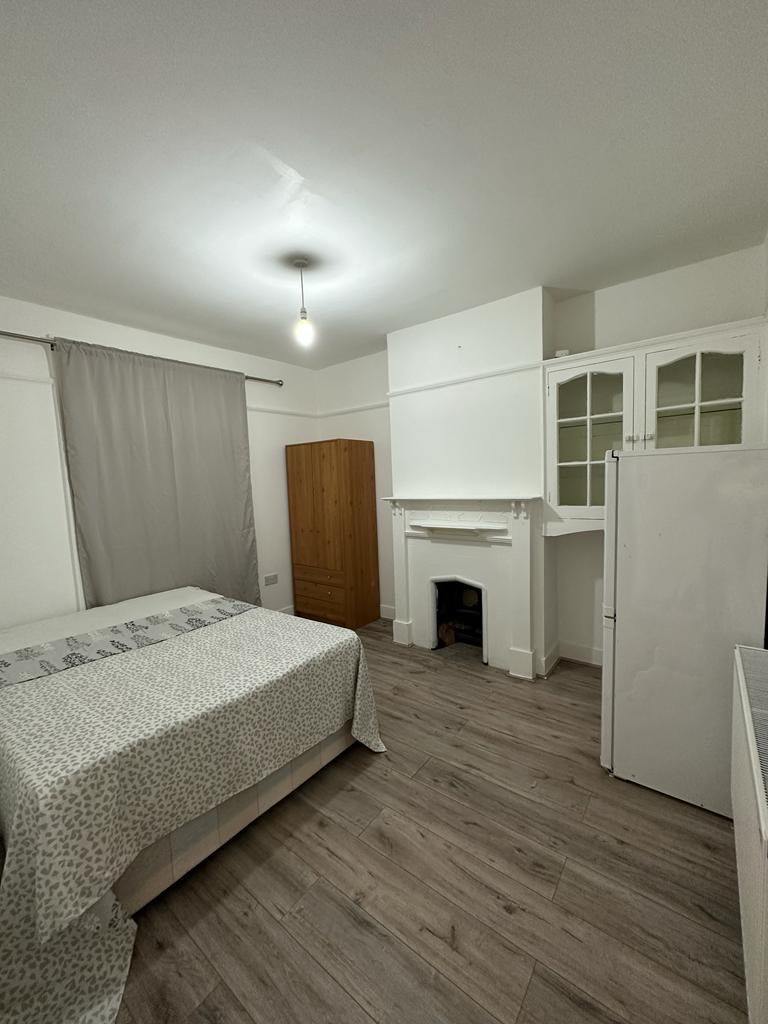 💎Stylish Double Room in Tottenham Hale – Available Now, All Bills Included!💎