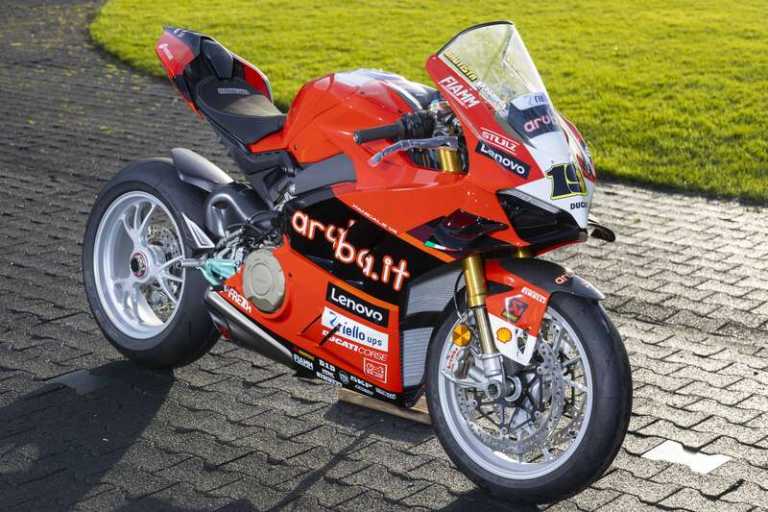  Ducati PANIGALE V4 BAUTISTA WORLD CHAMPIONSHIP REPLICA 11 Manual