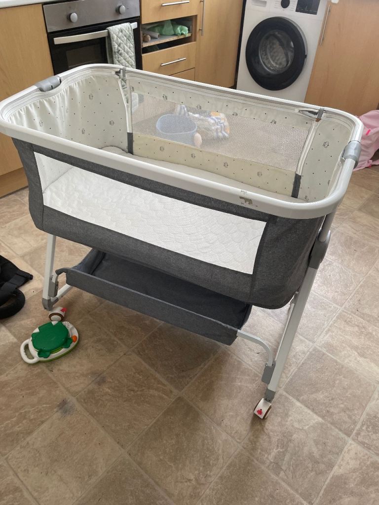 Bedside cot