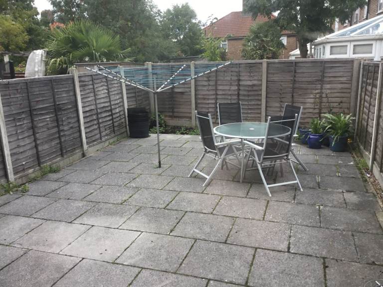 4 Bedroom House to rent in Northover BR1