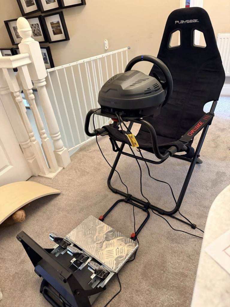 Playseat Challenge Foldable Sim Racing Cockpit Chair - Excellent Condition