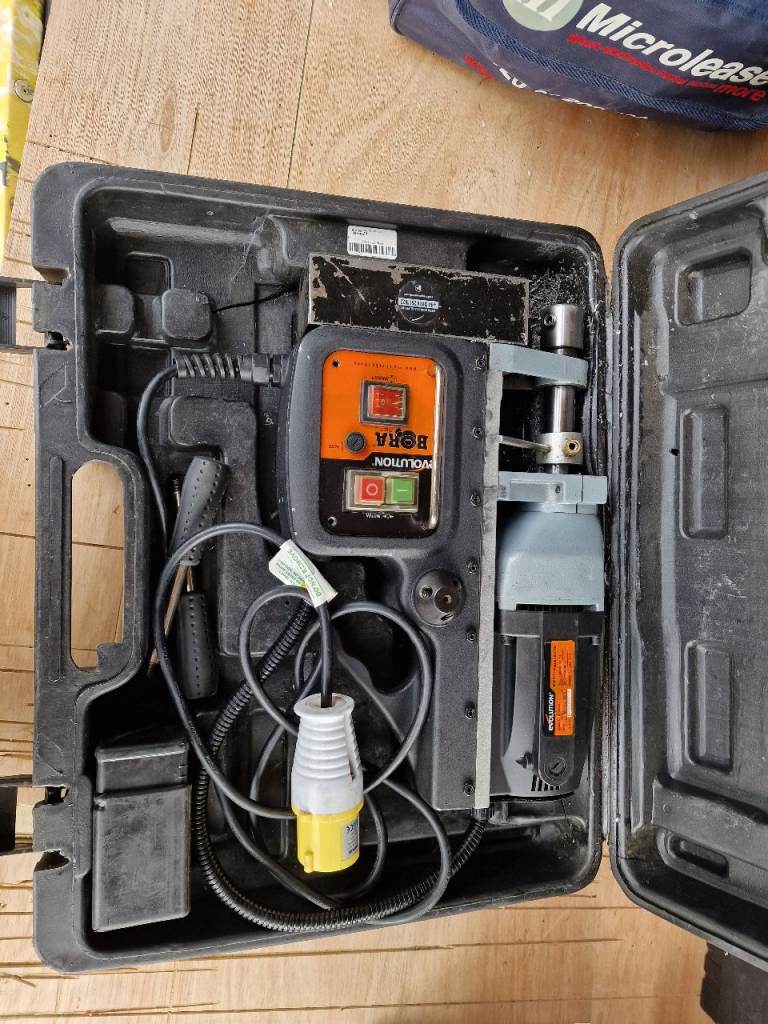 Evolution BORA 2800 magnetic broacher