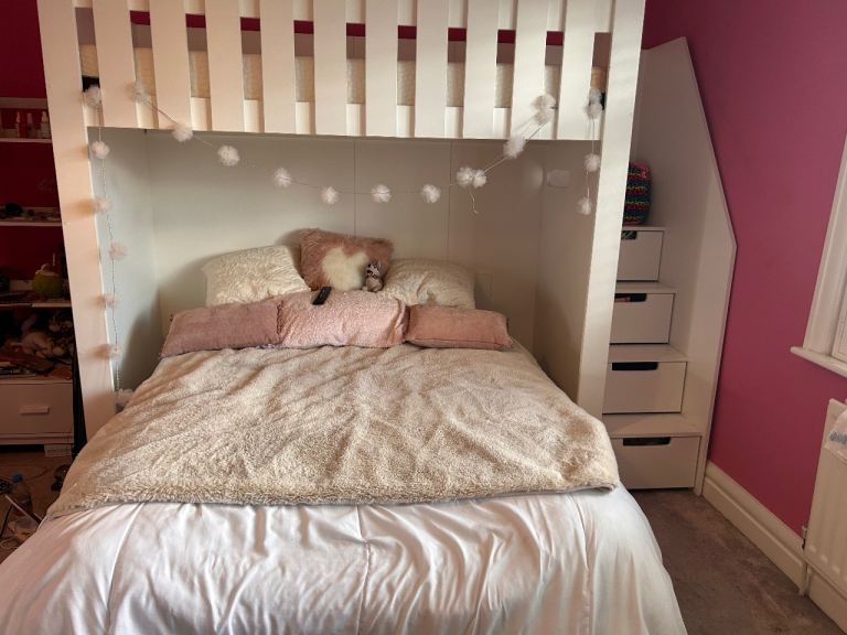 RRP £1000. Bunk - Double on bottom, single on top 