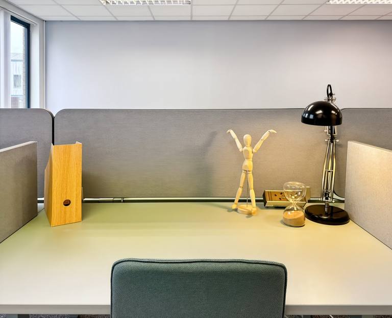 Broxburn - EH52 5AU \ Shared Office Space with Flexible Terms