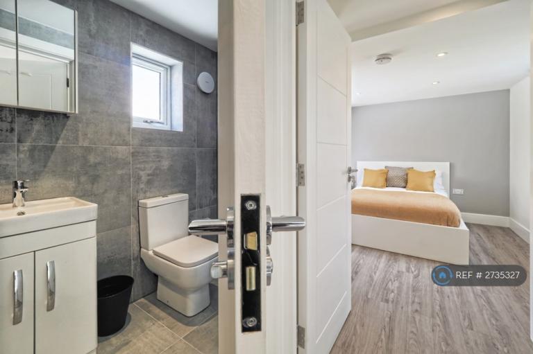 1 bedroom in St. Johns Road, Watford, WD17 (#2735327)