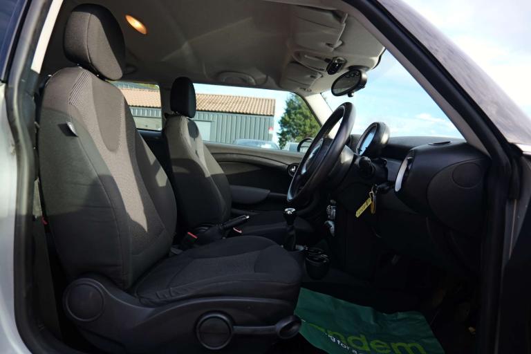 2008 MINI Hatch 1.4 One 3dr Hatchback Petrol Manual