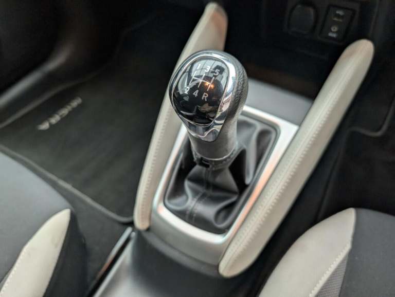 2017 Nissan Micra 0.9 IG-T N-Connecta Hatchback 5dr Petrol Manual Euro 6 (s/s) (90 ps) BLUETO HAT...