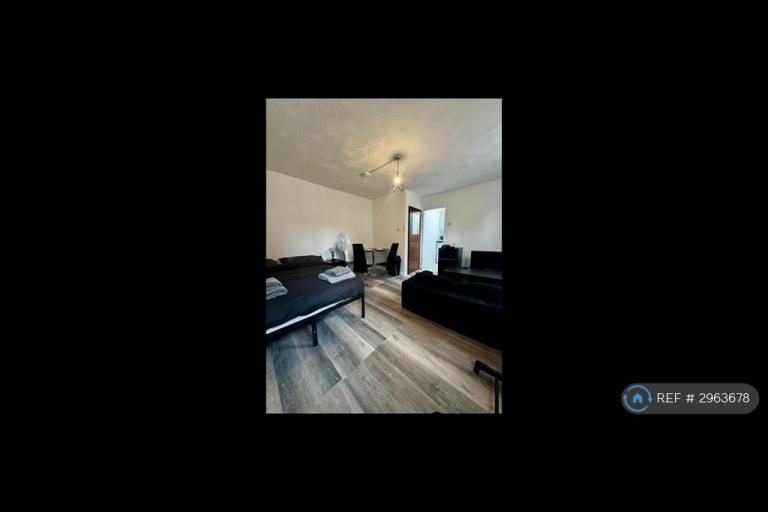 Studio flat in Thomas St, Manchester, M4 (#2963678)