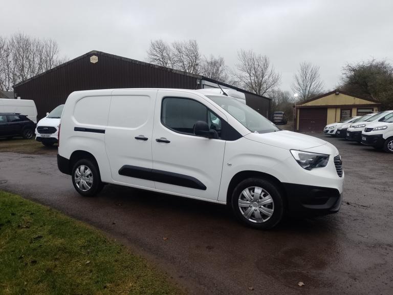 2021 Vauxhall Combo 2300 1.5 Turbo D 100ps H1 L2 Dynamic Van PANEL VAN Diesel Manual