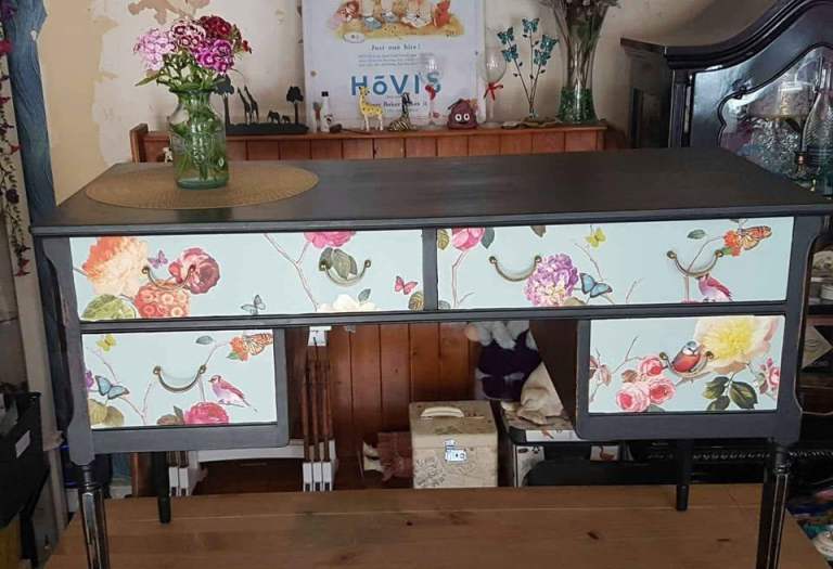 Amazing 1960's Dresser