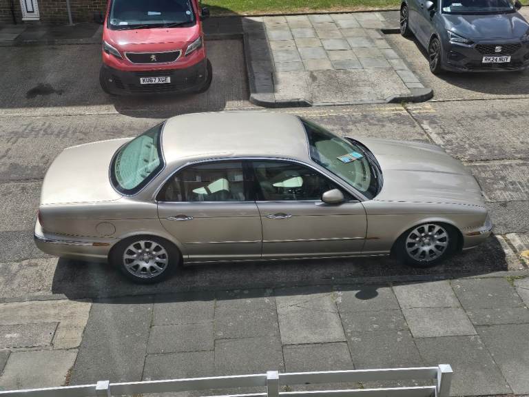 Jaguar, XJ6 2004 3.0V6 needs minor repair