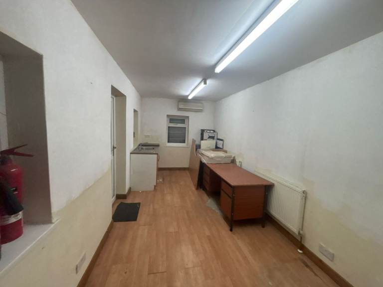 Empty Shop For Rent in Small Heath Coventry Road
