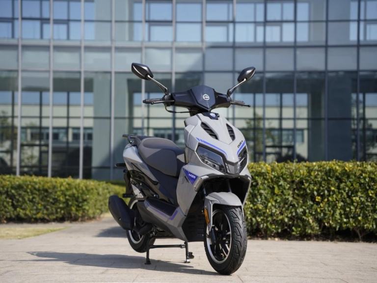 MGB A9 125cc Automatic scooter moped Lerner legal