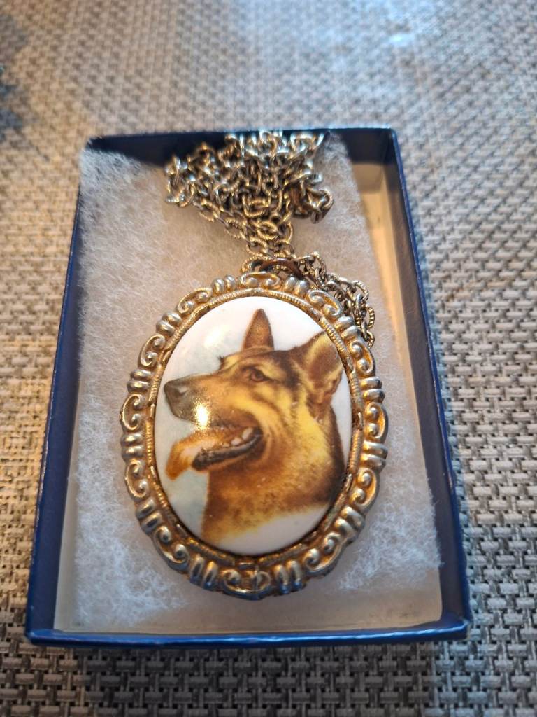 Nice German  shepherd  necklace 