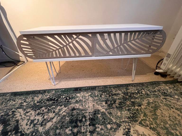 White minimalist TV stand 