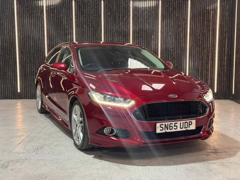 2015 Ford Mondeo 2.0 TDCi Titanium Euro 6 (s/s) 5dr HATCHBACK Diesel Manual